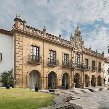 فندق يوروستارز دي لا ريكونكويستا اوفيدو المظهر الخارجي الصورة The University of Seville