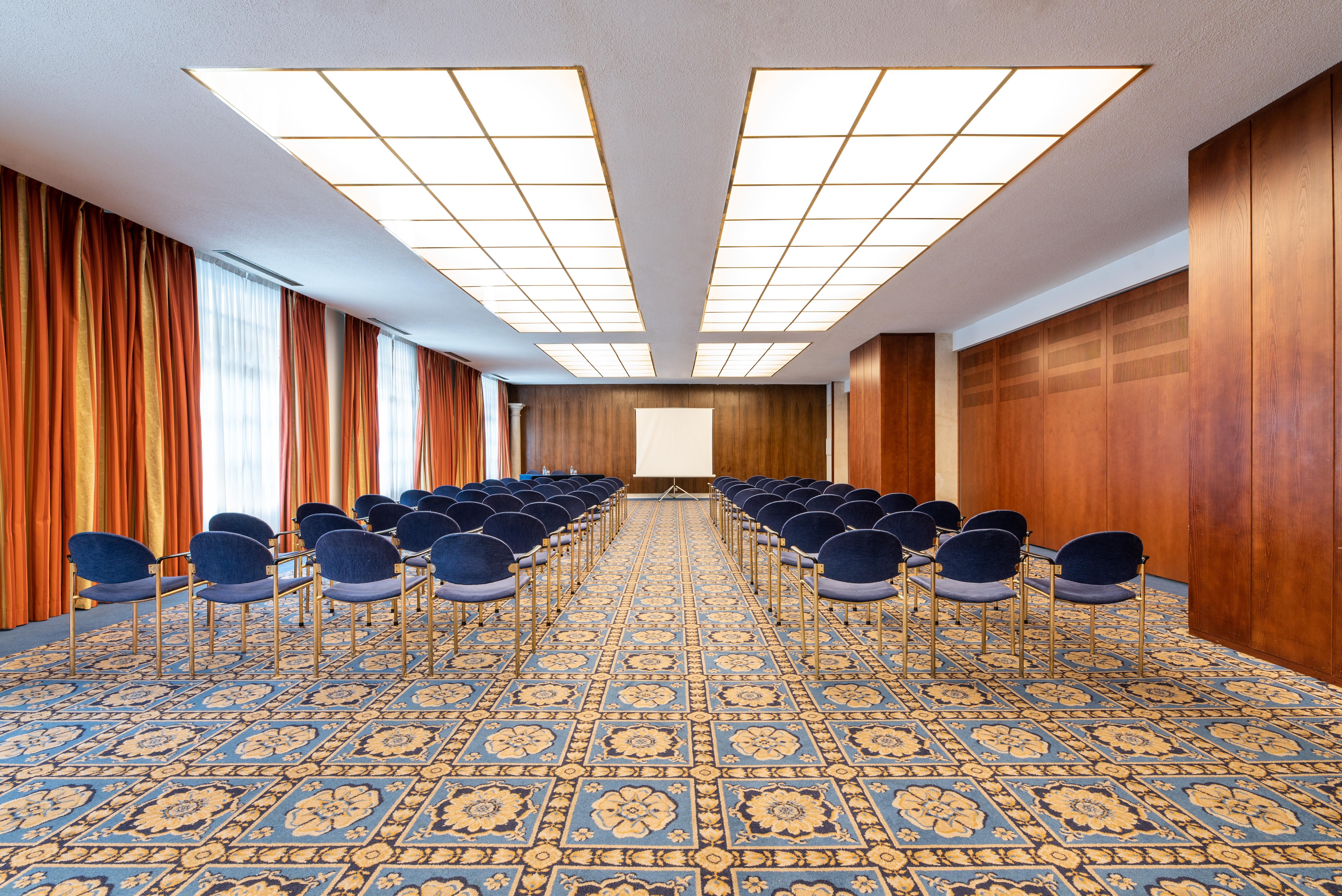 فندق يوروستارز دي لا ريكونكويستا اوفيدو المظهر الخارجي الصورة The main conference room