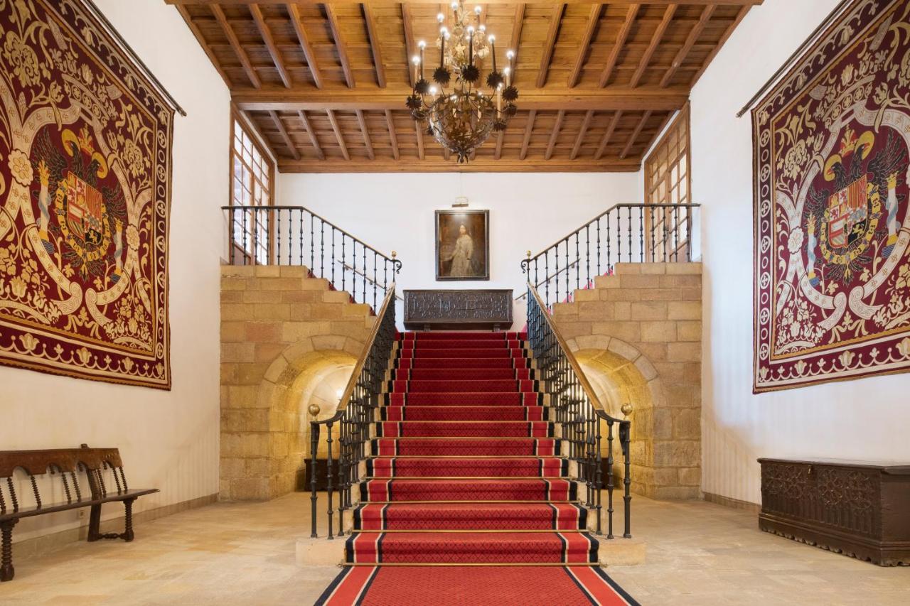فندق يوروستارز دي لا ريكونكويستا اوفيدو المظهر الخارجي الصورة The interior of the hotel