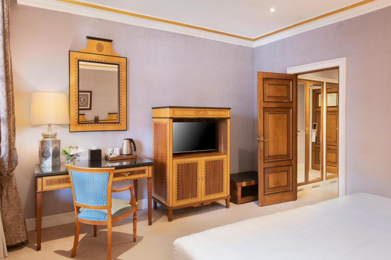 فندق يوروستارز دي لا ريكونكويستا اوفيدو المظهر الخارجي الصورة A room at the hotel